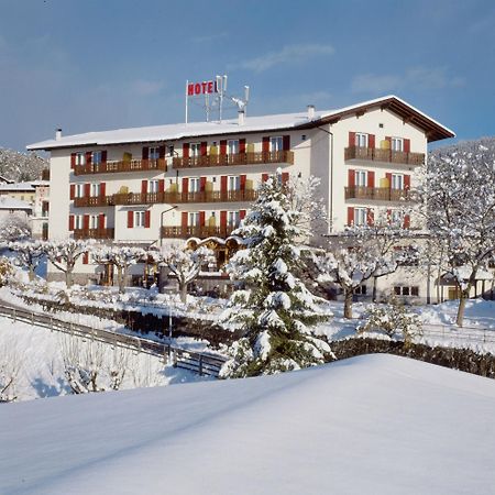 Hotel Panorama Wellness&Resort Malusch Exterior foto